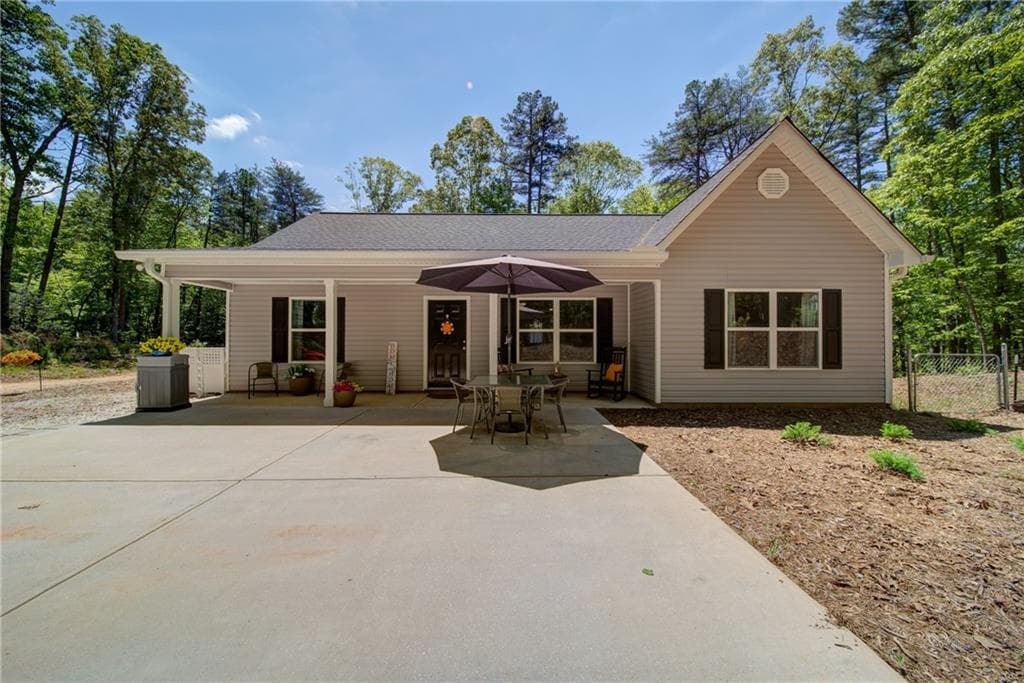 3 bedroom, 2 bathroom, 1,301 sq ft single family residence under contract at 2182 Ben Higgins Road, Dahlonega, GA 30533