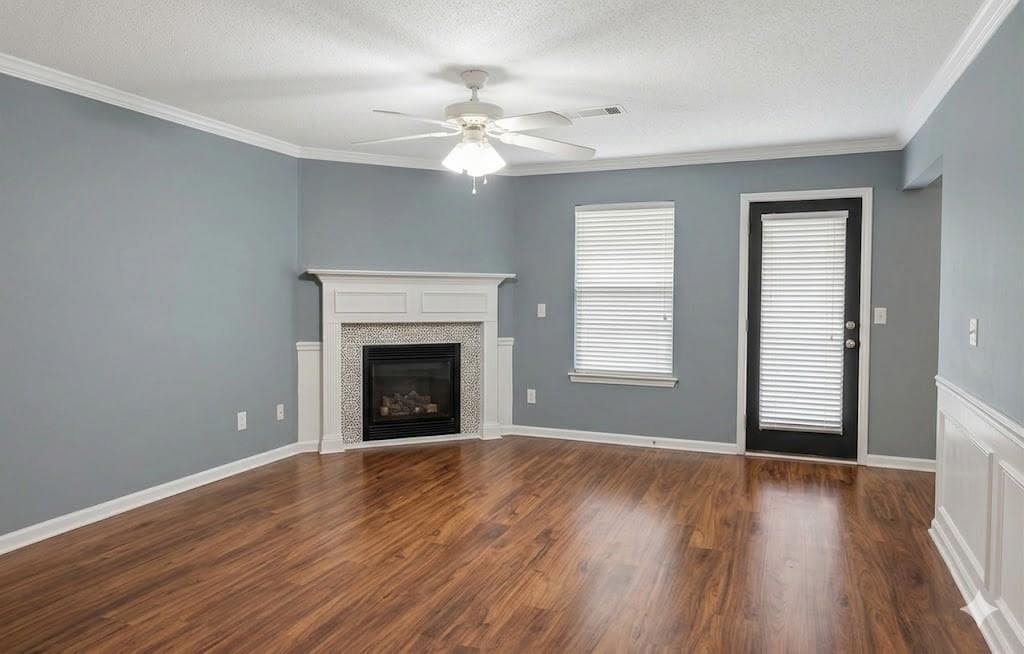 4 bedroom, 3 bathroom, 2,024 sq ft single family residence for sale at 6978 Foxmoor Way, Douglasville, GA 30134 — photo 3
