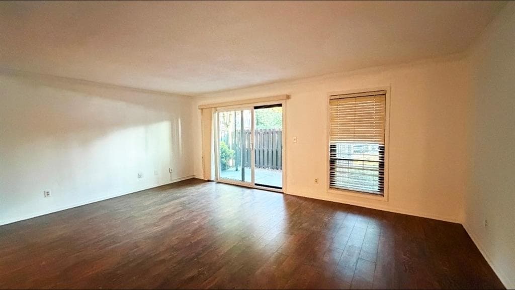 2 bedroom, 2 bathroom, 1,206 sq ft condominium for sale at 6851 Roswell Road K1, Atlanta, GA 30328 — photo 6