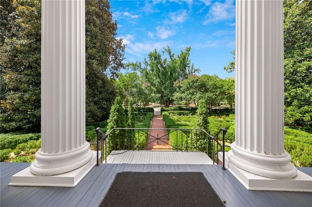 5 bedroom, 7 bathroom, 10,852 sq ft single family residence for sale at 570 Prince Avenue, Athens, GA 30601 — photo 4