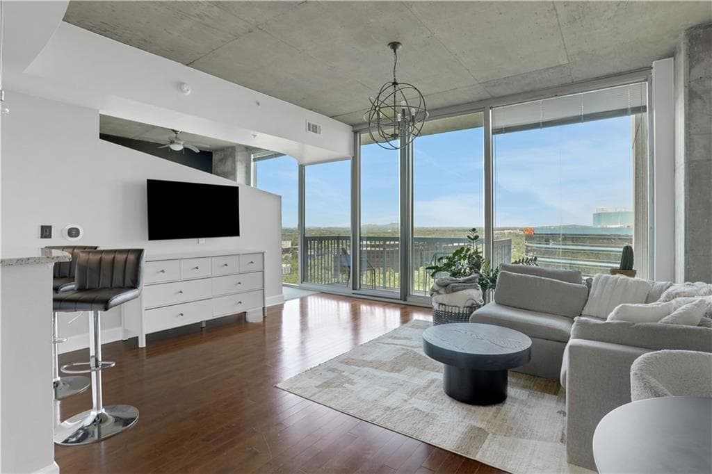 1 bedroom, 1 bathroom, 770 sq ft condominium for sale at 3300 Windy Ridge Parkway 1603, Atlanta, GA 30339 — photo 9
