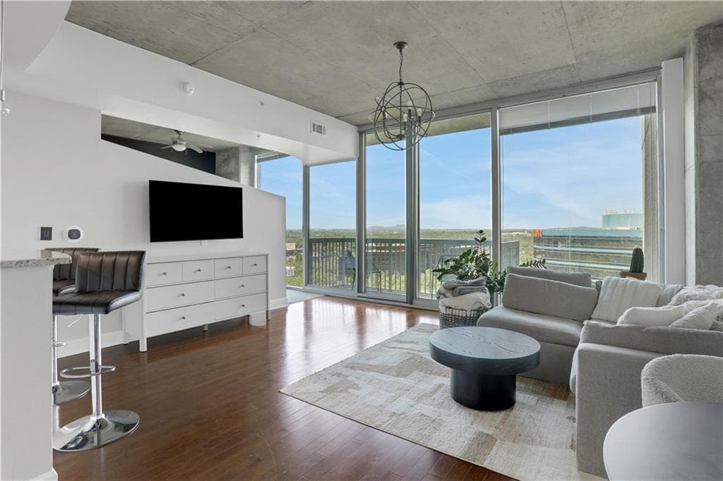 1 bedroom, 1 bathroom, 770 sq ft condominium for sale at 3300 Windy Ridge Parkway 1603, Atlanta, GA 30339 — photo 10