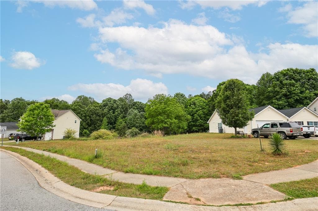 single family residence for sale at 3404 Silver Wood Walk, Gainesville, GA 30507 — photo 4