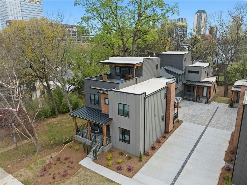 5 bedroom, 5 bathroom, 3,294 sq ft townhouse for rent at 1231 Holly Street, Atlanta, GA 30318 for $6,290 a month — photo 5