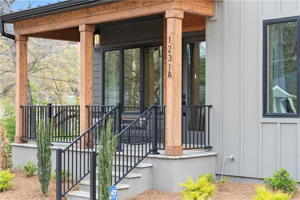5 bedroom, 5 bathroom, 3,294 sq ft townhouse for rent at 1231 Holly Street, Atlanta, GA 30318 for $6,290 a month — photo 6