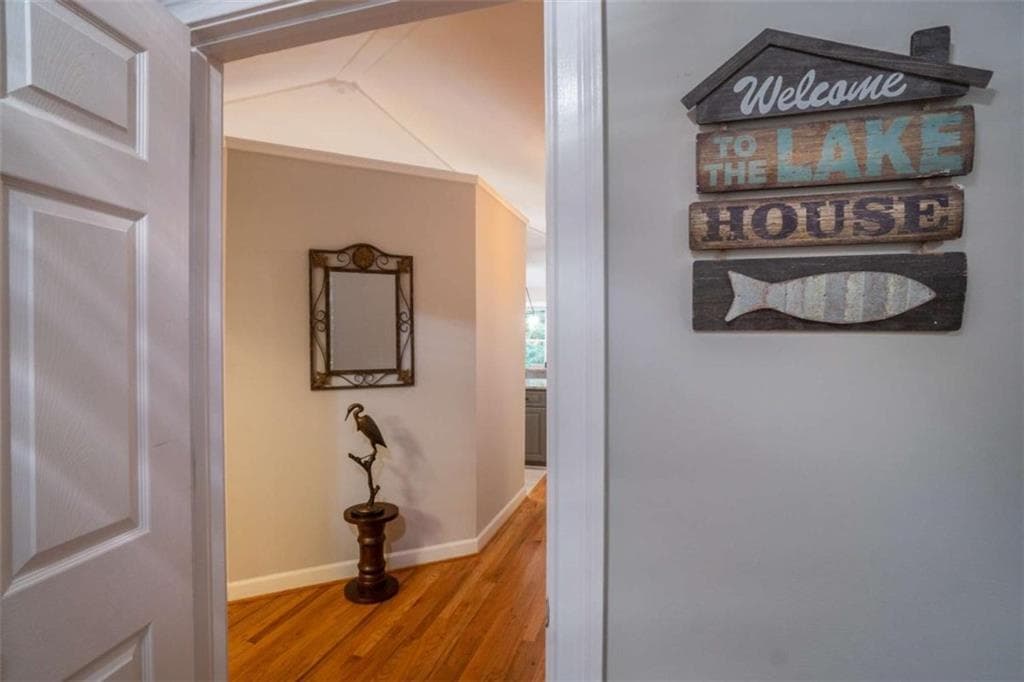 3 bedroom, 3 bathroom, 3,398 sq ft single family residence for sale at 313 Omega Way, Hiawassee, GA 30546 — photo 7