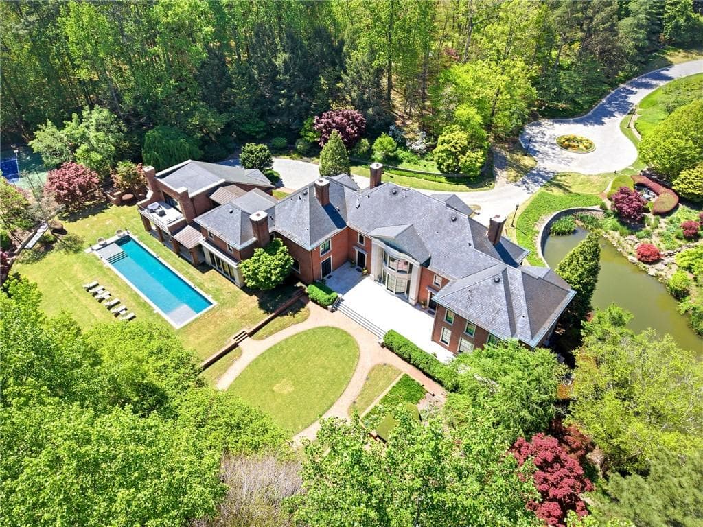6 bedroom, 13 bathroom, 13,004 sq ft single family residence for sale at 4615 Northside Drive, Atlanta, GA 30327 — photo 10