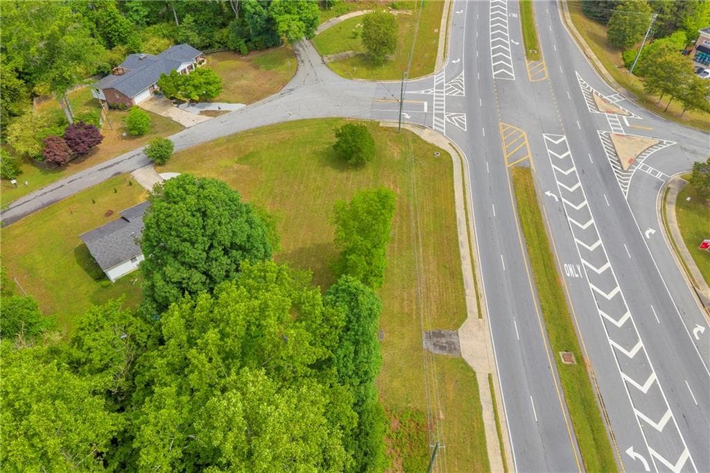 other under contract at 4004 Winder Highway, Flowery Branch, GA 30542 — photo 6