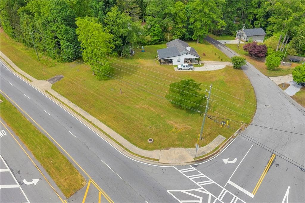 other under contract at 4004 Winder Highway, Flowery Branch, GA 30542 — photo 9