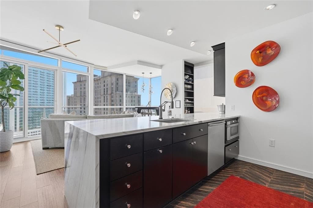 1 bedroom, 1 bathroom, 930 sq ft condominium for sale at 3325 Piedmont Road 1607, Atlanta, GA 30305 — photo 9