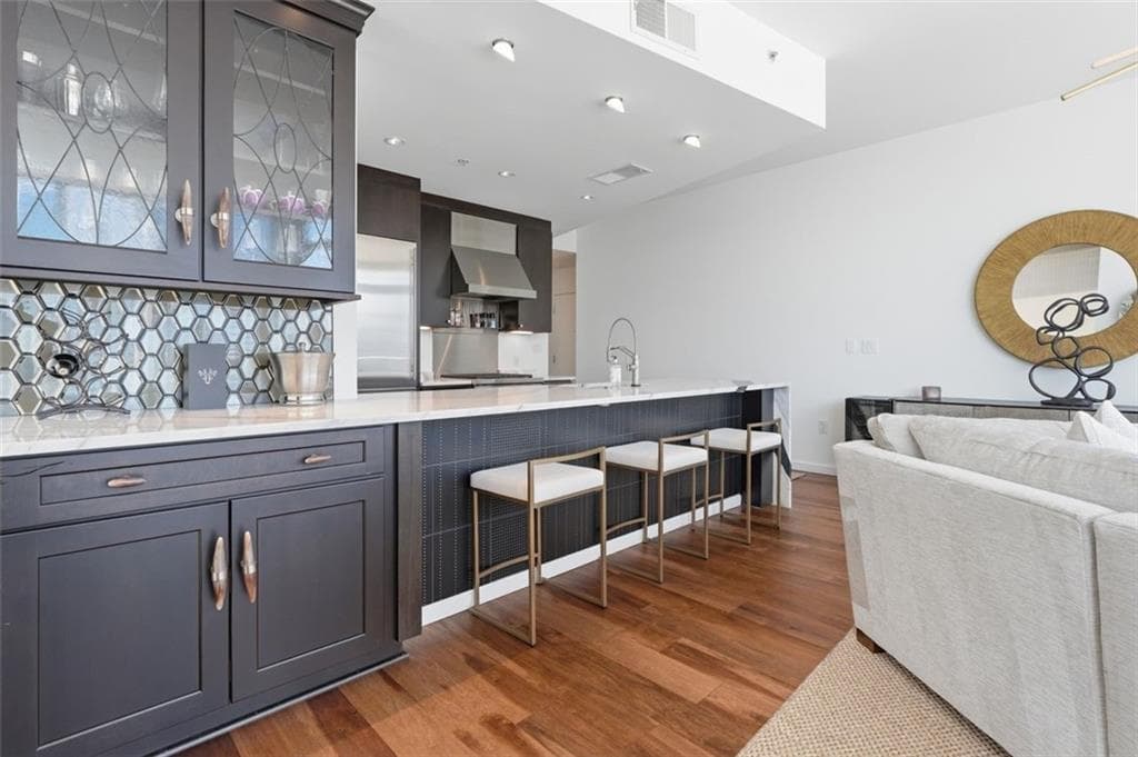 1 bedroom, 1 bathroom, 930 sq ft condominium for sale at 3325 Piedmont Road 1607, Atlanta, GA 30305 — photo 5