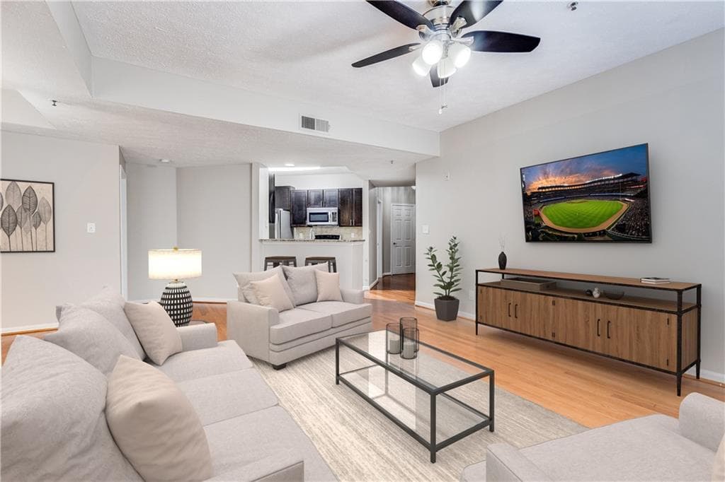 2 bedroom, 2 bathroom, 1,375 sq ft condominium for rent at 1250 Parkwood Circle 2201, Atlanta, GA 30339 for $2,000 a month — photo 4