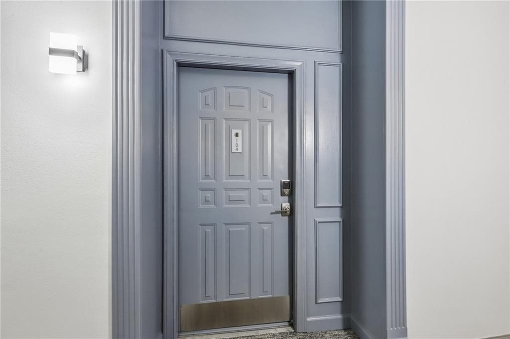 2 bedroom, 2 bathroom, 1,161 sq ft condominium for sale at 1101 Juniper Street 104, Atlanta, GA 30309 — photo 3