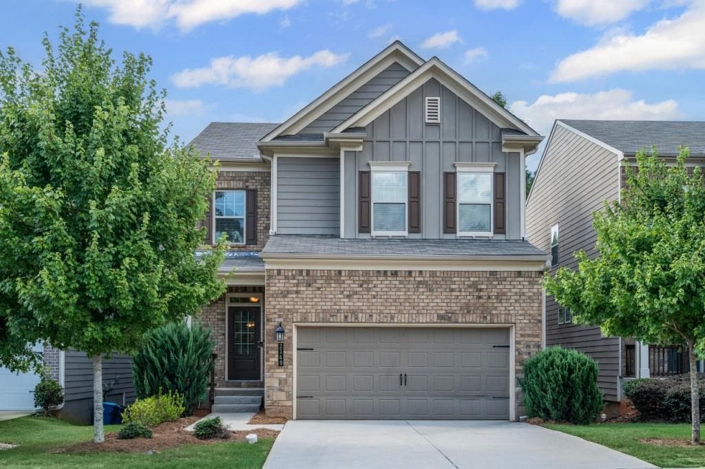 3 bedroom, 3 bathroom, 2,058 sq ft single family residence for sale at 2149 Charcoal Ives Road, Lawrenceville, GA 30045 — photo 3
