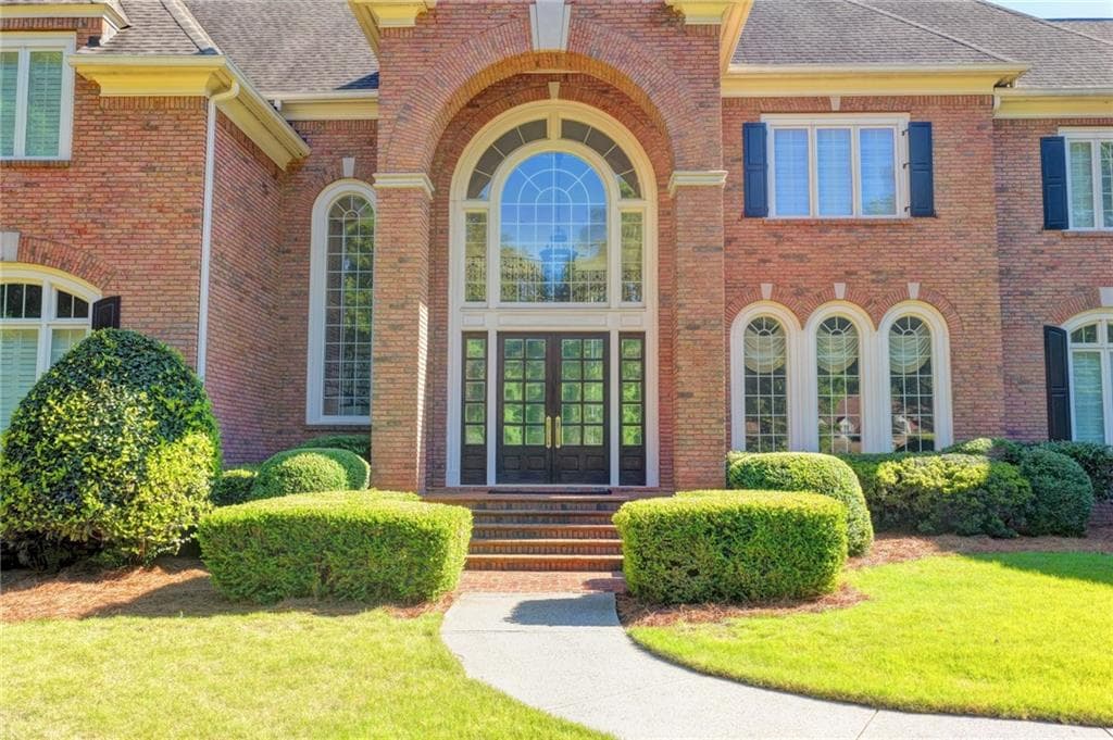 7 bedroom, 11 bathroom, 14,238 sq ft single family residence for sale at 520 Old Cobblestone Drive, Atlanta, GA 30350 — photo 4