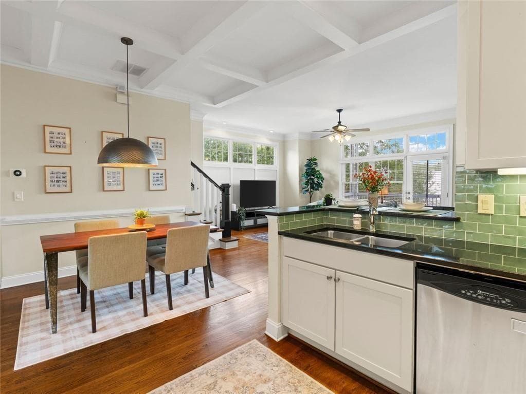 2 bedroom, 2 bathroom, 1,728 sq ft condominium sold at 1258 Dekalb Avenue 135, Atlanta, GA 30307