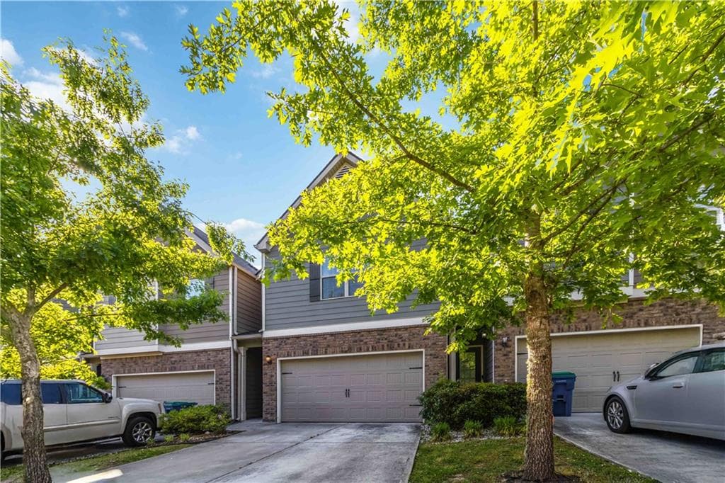 3 bedroom, 2 bathroom, 2,080 sq ft townhouse under contract at 7839 Rock Rose Lane, Fairburn, GA 30213 — photo 2