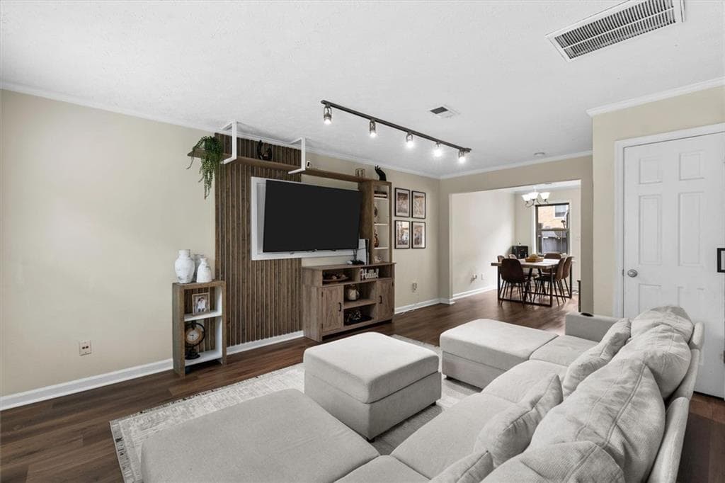 2 bedroom, 2 bathroom, 1,090 sq ft townhouse for sale at 235 Winding River Drive F, Sandy Springs, GA 30350 — photo 8