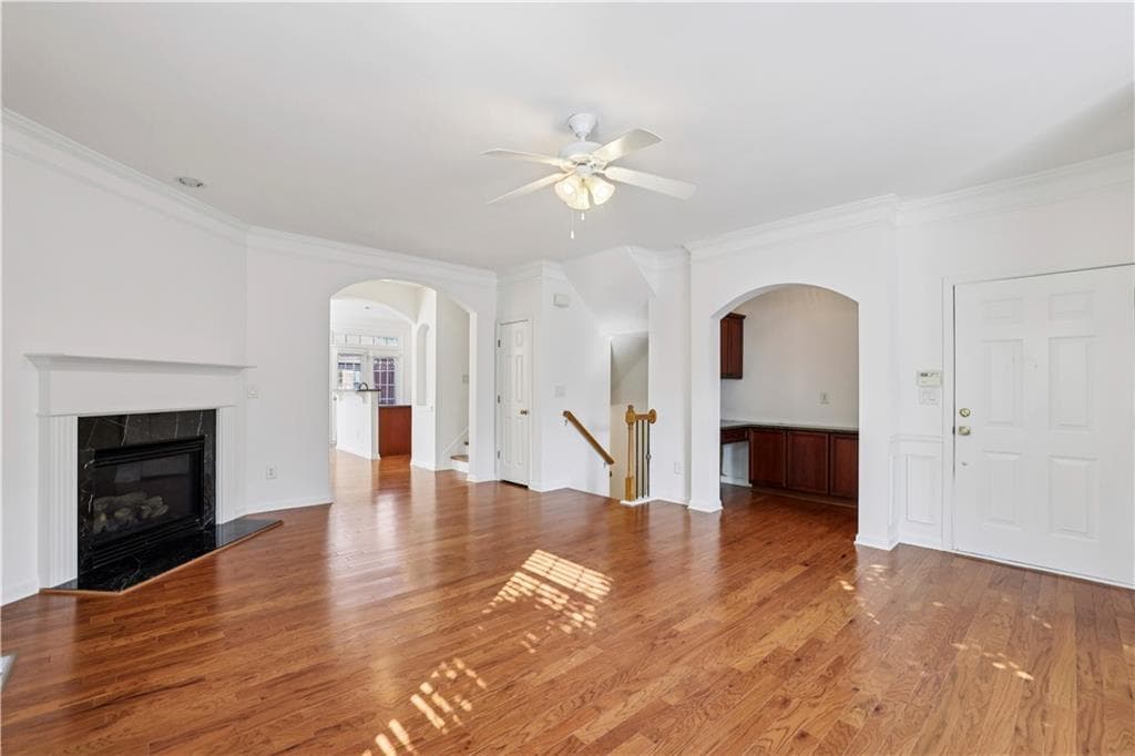 4 bedroom, 4 bathroom, 2,140 sq ft townhouse for sale at 6180 Briggs Way, Johns Creek, GA 30097 — photo 2