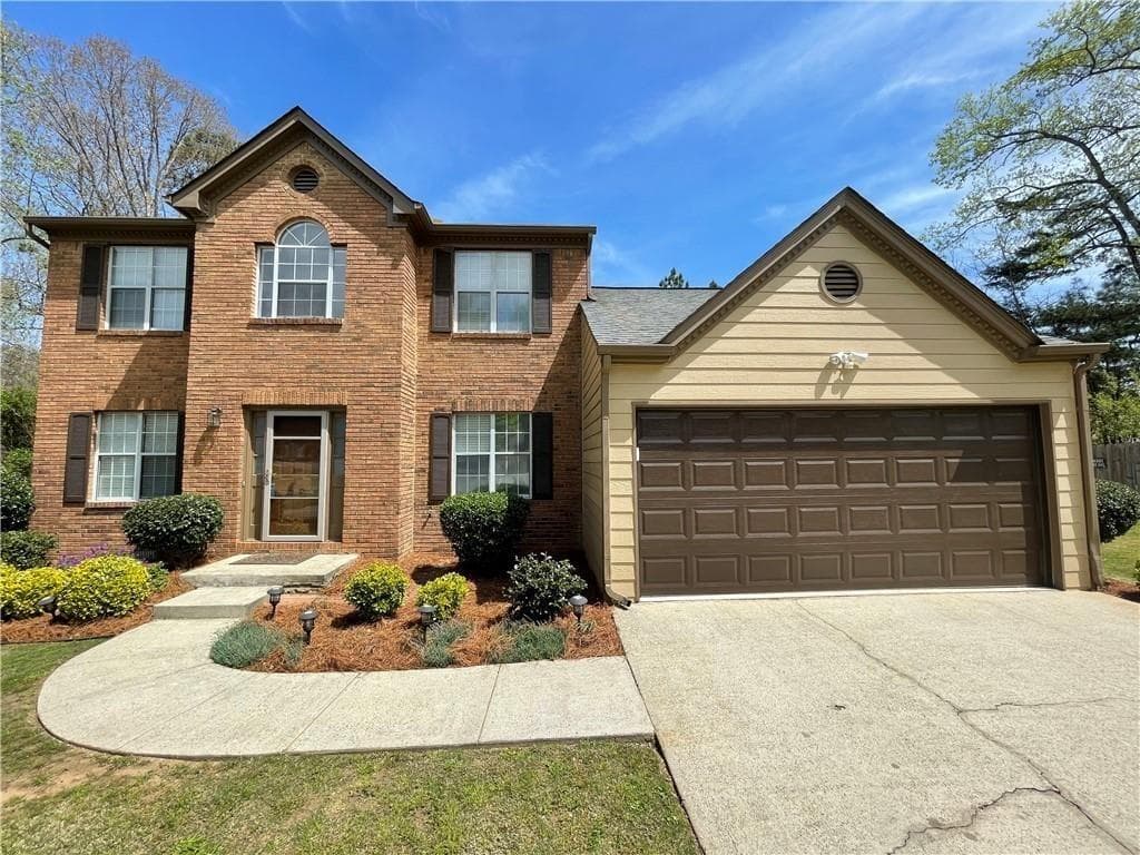 3 bedroom, 3 bathroom, 1,692 sq ft single family residence for sale at 11255 Abbotts Station Drive, Duluth, GA 30097