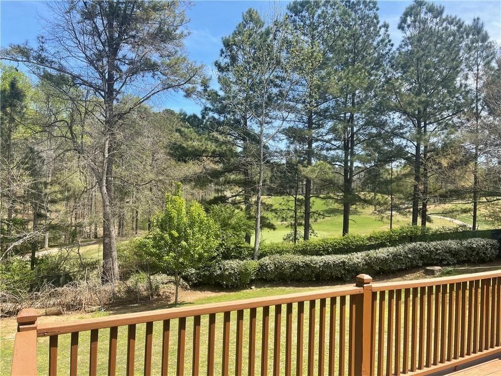 3 bedroom, 3 bathroom, 1,692 sq ft single family residence for sale at 11255 Abbotts Station Drive, Duluth, GA 30097 — photo 7