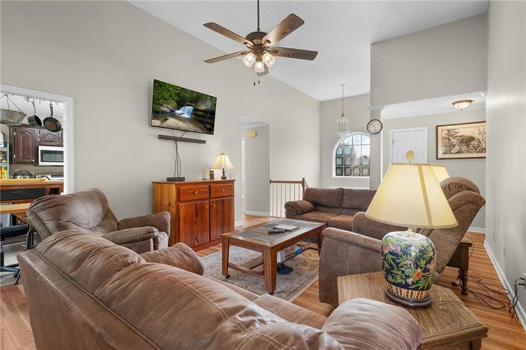 4 bedroom, 3 bathroom, 2,286 sq ft single family residence for sale at 240 Orchard Way, Calhoun, GA 30701 — photo 4