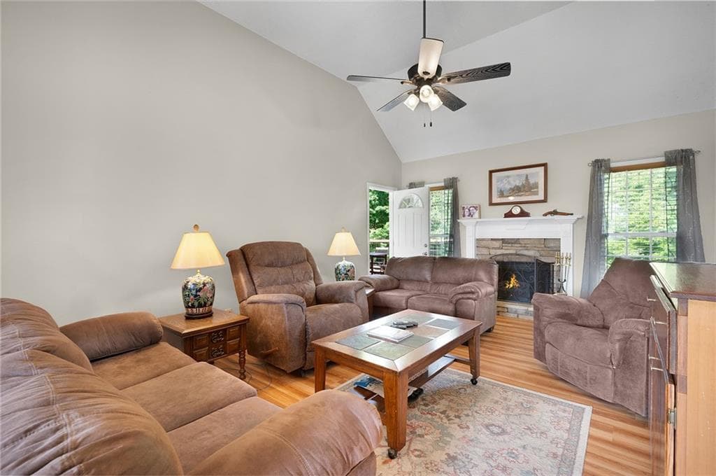 4 bedroom, 3 bathroom, 2,286 sq ft single family residence for sale at 240 Orchard Way, Calhoun, GA 30701 — photo 5