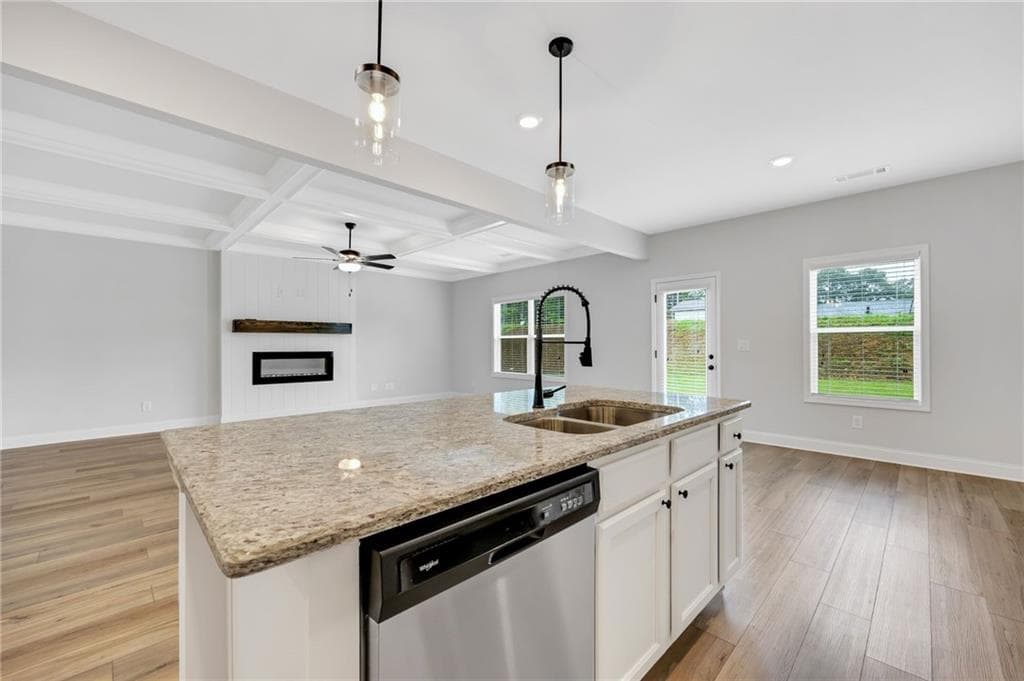 4 bedroom, 3 bathroom, 2,278 sq ft single family residence for sale at 5325 Fox Hill Lane, Oakwood, GA 30566 — photo 8