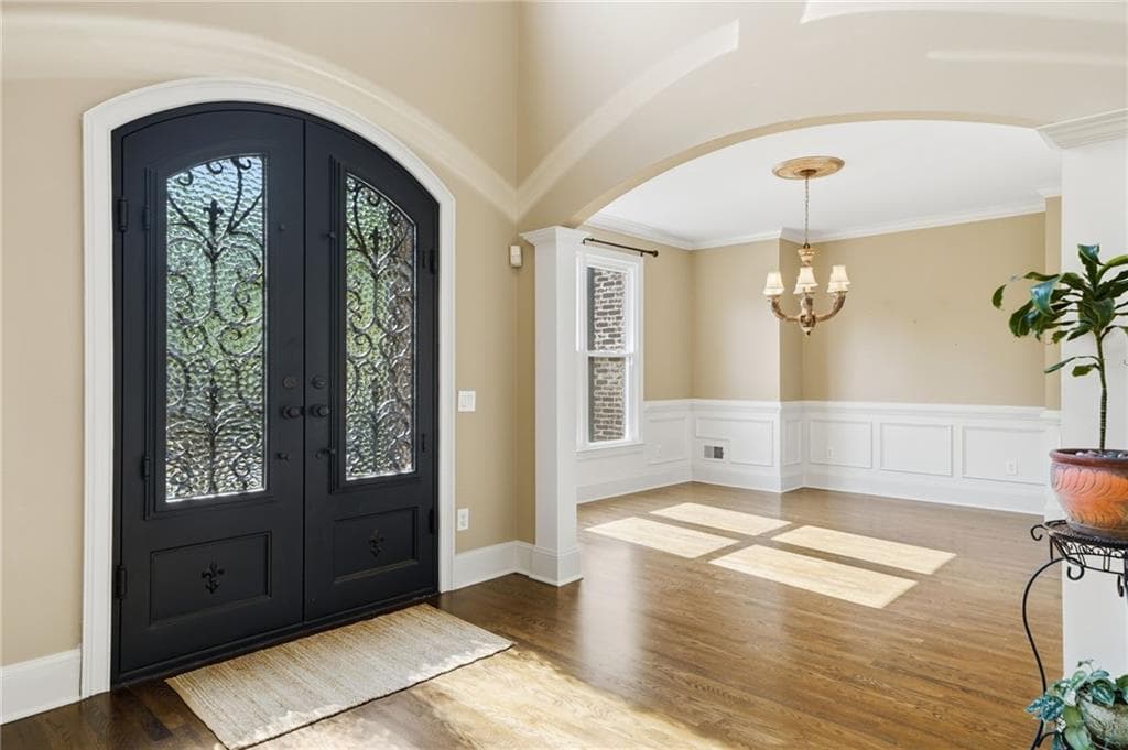 5 bedroom, 4 bathroom, 5,272 sq ft single family residence for sale at 1105 Dapplefawn Court, Alpharetta, GA 30005 — photo 6