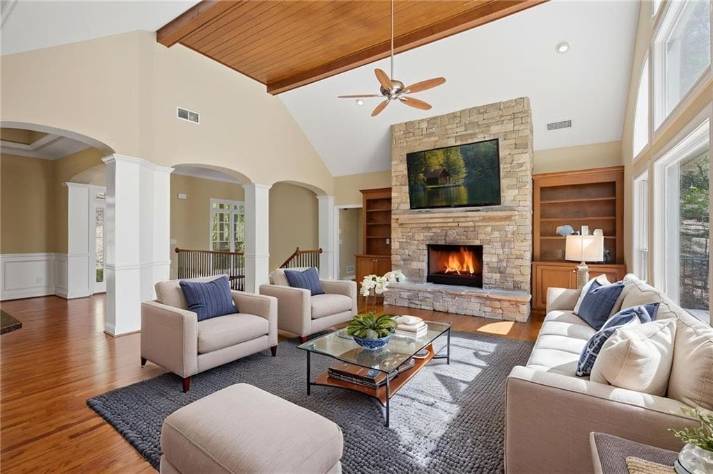 4 bedroom, 4 bathroom, 3,447 sq ft single family residence under contract at 33 Kingfisher Point, Big Canoe, GA 30143 — photo 9