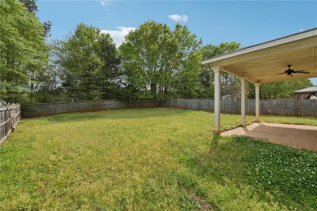 4 bedroom, 3 bathroom, 2,260 sq ft single family residence for sale at 217 Klinetop Drive, Mcdonough, GA 30253 — photo 5