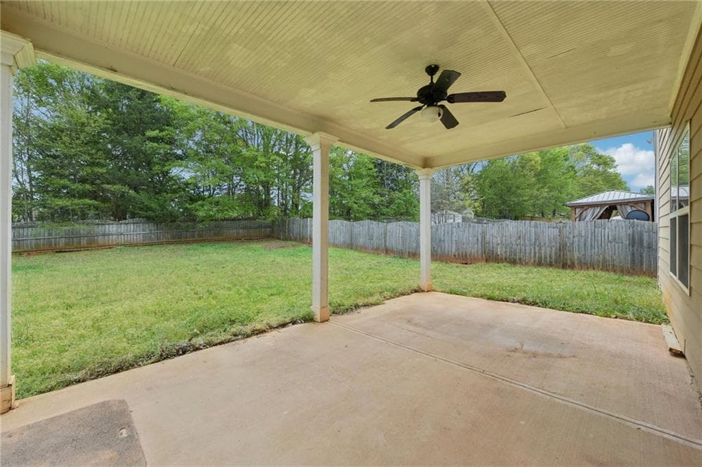 4 bedroom, 3 bathroom, 2,260 sq ft single family residence for sale at 217 Klinetop Drive, Mcdonough, GA 30253 — photo 9