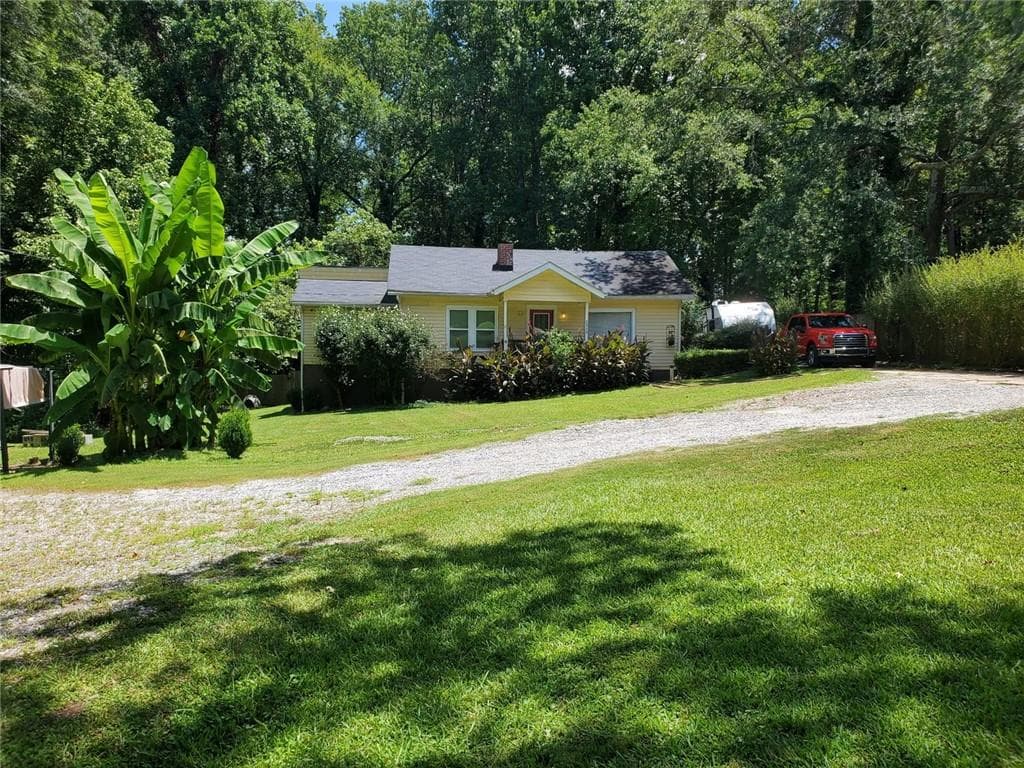 3 bedroom, 2 bathroom, 1,849 sq ft single family residence for sale at 2920 Jonesboro Road, Atlanta, GA 30354