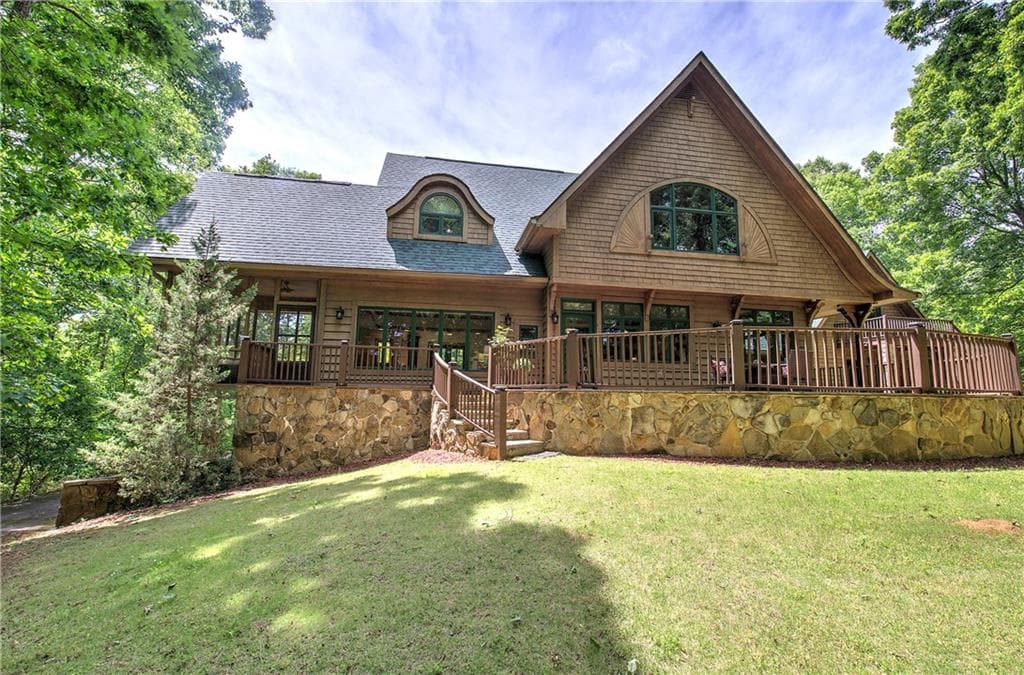 4 bedroom, 5 bathroom, 4,424 sq ft single family residence under contract at 260 Road 2 South, Cartersville, GA 30120 — photo 2