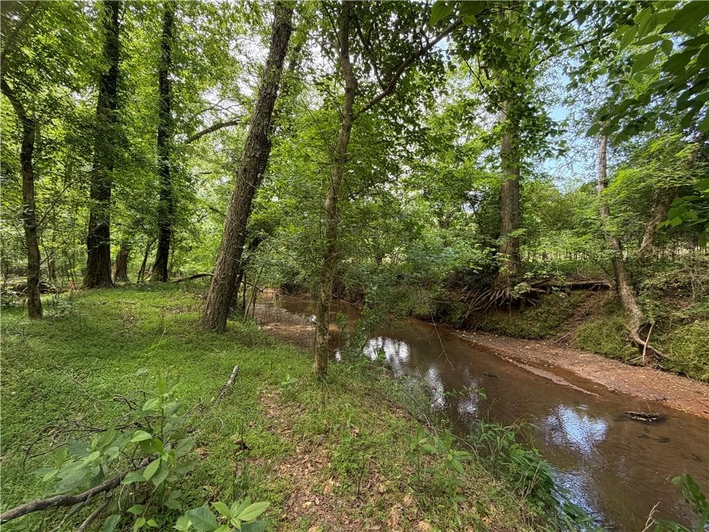5 bedroom, 6 bathroom, 5,938 sq ft single family residence under contract at 14772 Taylor Valley Way, Milton, GA 30004 — photo 6