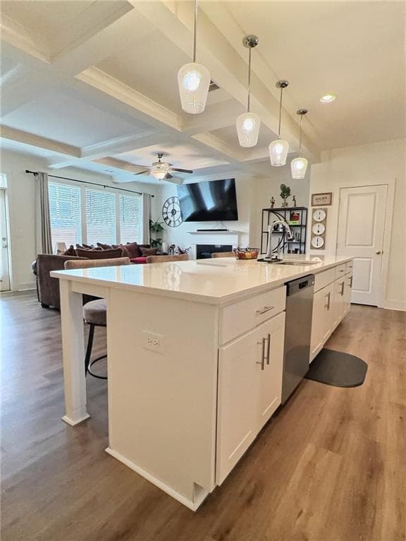 3 bedroom, 3 bathroom, 1,932 sq ft townhouse under contract at 7622 Avalon Boulevard, Fairburn, GA 30213 — photo 3