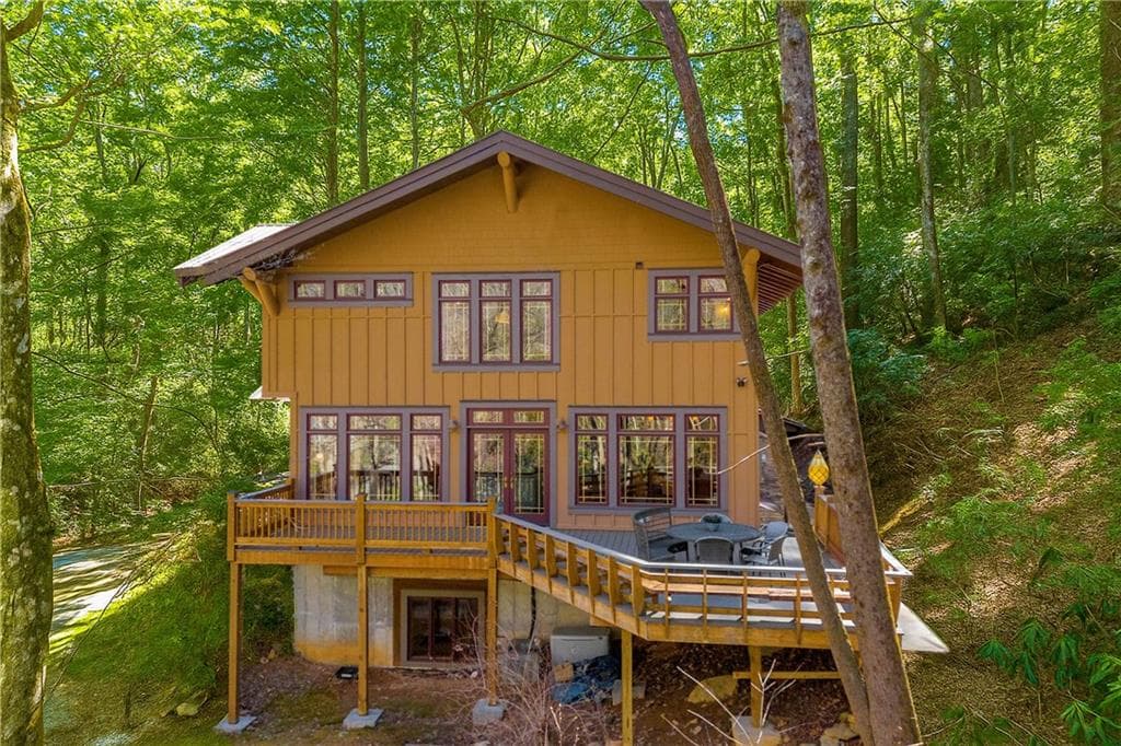 4 bedroom, 5 bathroom, 4,276 sq ft single family residence for sale at 740 Little Rock Creek Road, Cherry Log, GA 30522 — photo 6