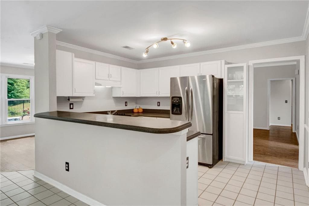 3 bedroom, 2 bathroom, 2,000 sq ft single family residence for sale at 612 Sweet Stream Way, Lawrenceville, GA 30044 — photo 7