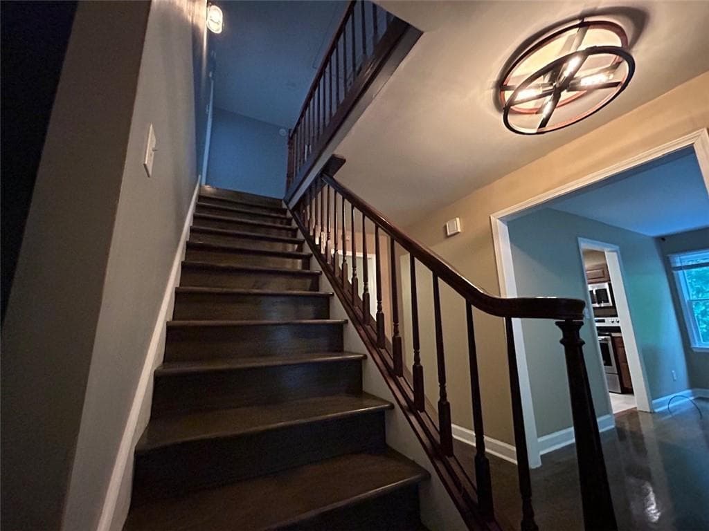 3 bedroom, 3 bathroom, 2,797 sq ft single family residence for sale at 2523 Tamarack Drive, Jasper, GA 30143 — photo 8