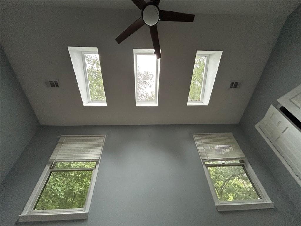 3 bedroom, 3 bathroom, 2,797 sq ft single family residence for sale at 2523 Tamarack Drive, Jasper, GA 30143 — photo 10