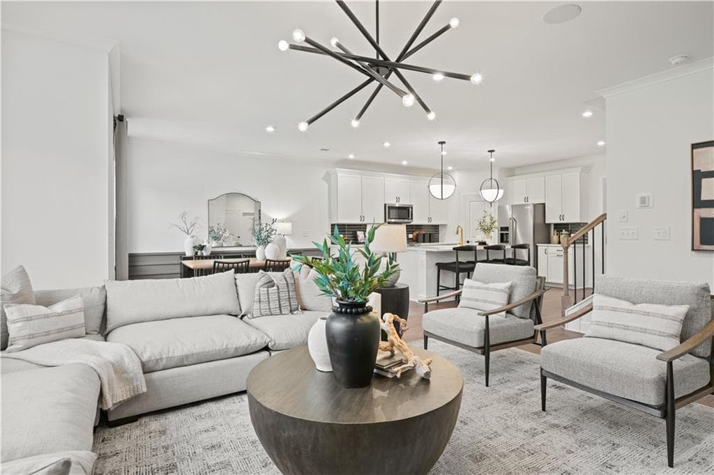5 bedroom, 3 bathroom, 2,622 sq ft single family residence under contract at 6139 Marigold Way, Atlanta, GA 30349 — photo 6