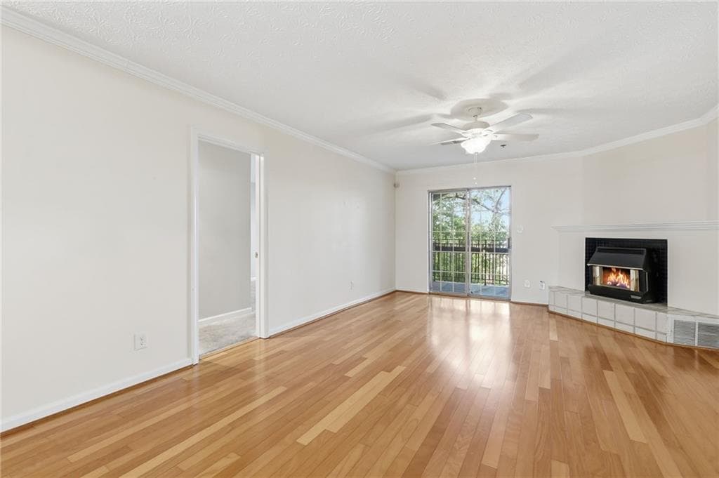 2 bedroom, 2 bathroom, 1,165 sq ft condominium for sale at 970 Sidney Marcus Boulevard, Atlanta, GA 30324 — photo 3