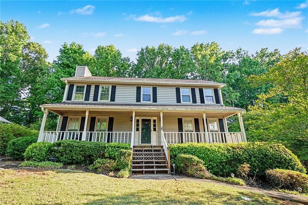 4 bedroom, 3 bathroom, 2,368 sq ft single family residence sold at 1519 Wood Valley Drive, Marietta, GA 30066