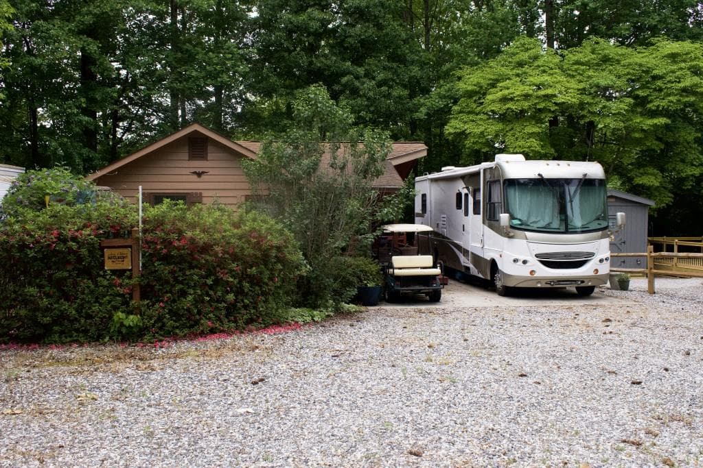 1 bedroom, 1 bathroom, 436 sq ft single family residence for sale at 87 Maple Wood Lane, Cleveland, GA 30528