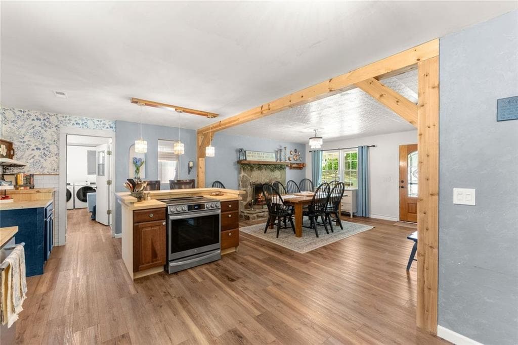 4 bedroom, 2 bathroom, 1,996 sq ft single family residence under contract at 278 Oakwood Place, Mount Airy, GA 30563 — photo 9