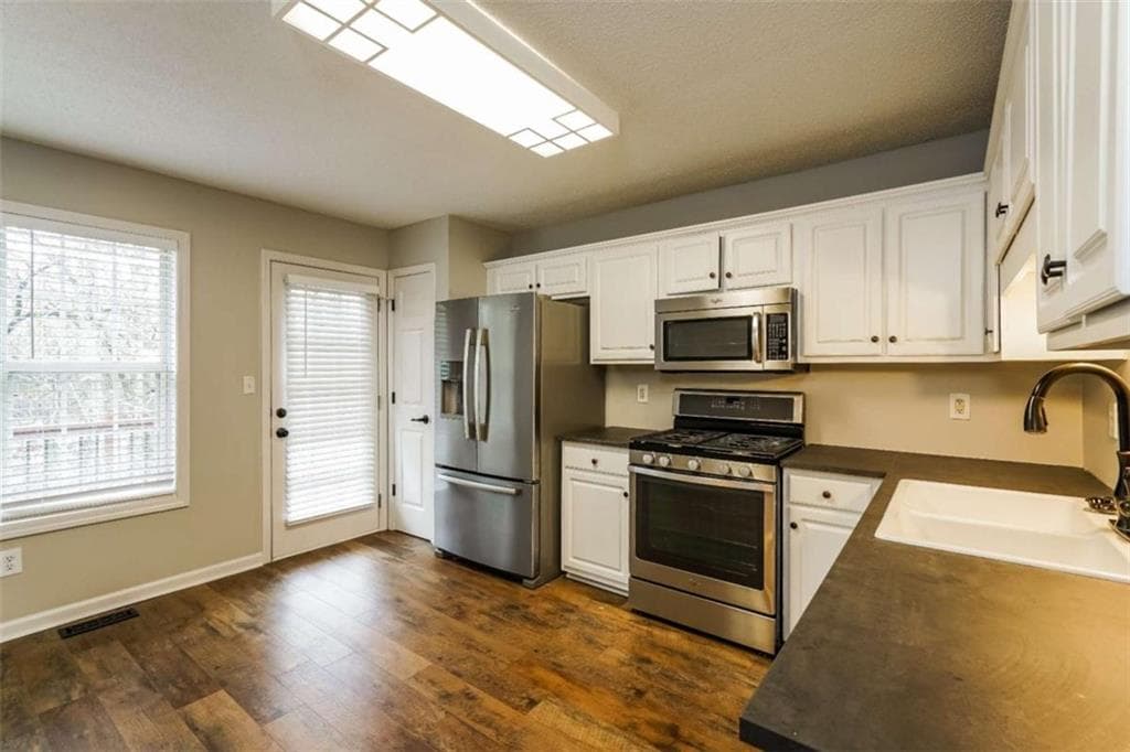 4 bedroom, 4 bathroom, 1,800 sq ft single family residence for sale at 89 Summer Creek Place, Dallas, GA 30157 — photo 7