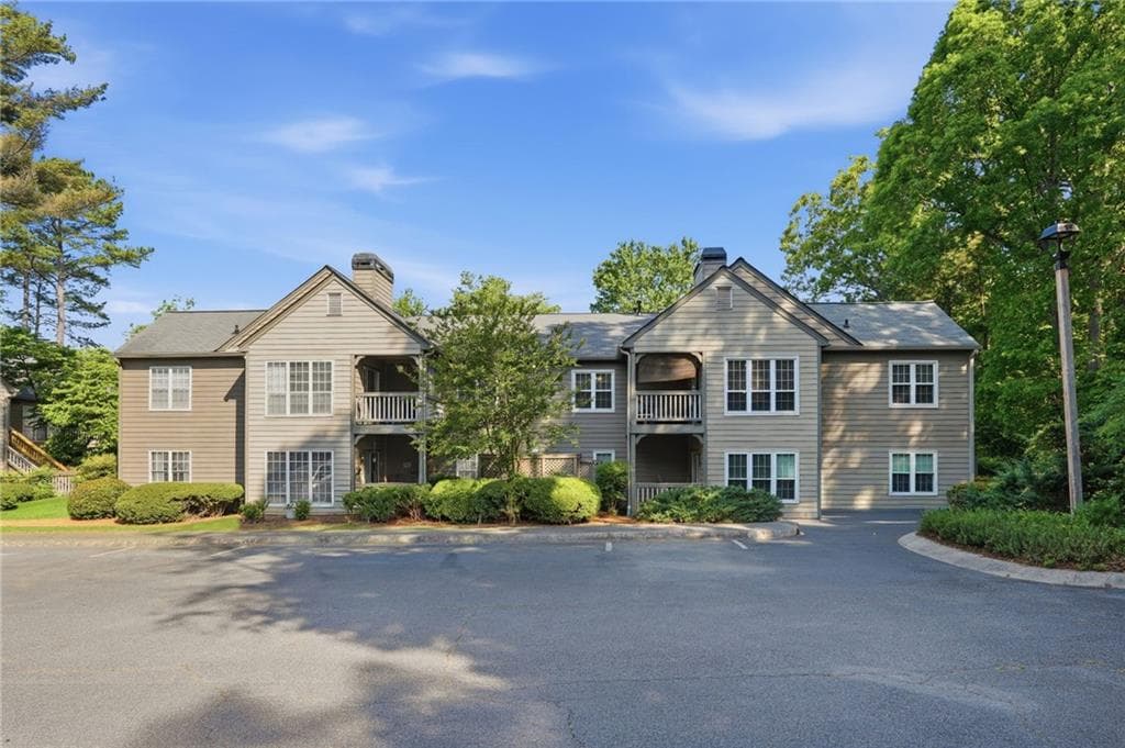 2 bedroom, 2 bathroom, 1,229 sq ft condominium under contract at 1109 Mill Pond Drive, Smyrna, GA 30082 — photo 3
