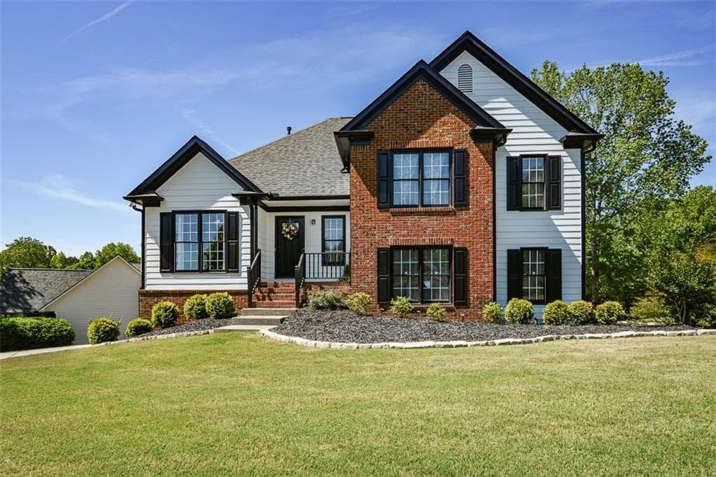 4 bedroom, 3 bathroom, 3,346 sq ft single family residence sold at 10 Arbor Hills S Road, Talking Rock, GA 30175