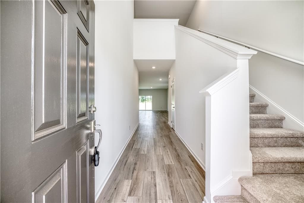 5 bedroom, 3 bathroom single family residence for rent at 49 Kestrel Drive, Braselton, GA 30517 for $2,400 a month — photo 4