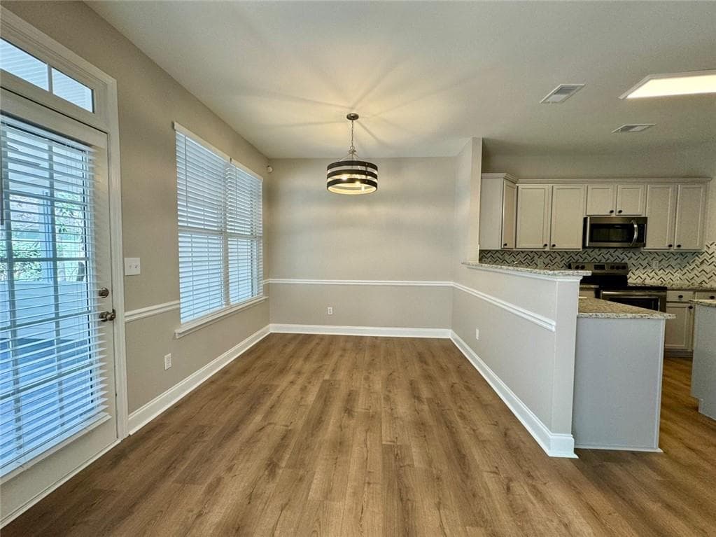 3 bedroom, 3 bathroom, 1,903 sq ft townhouse for rent at 2662 Pierce Brennen Court, Lawrenceville, GA 30043 for $2,300 a month — photo 7